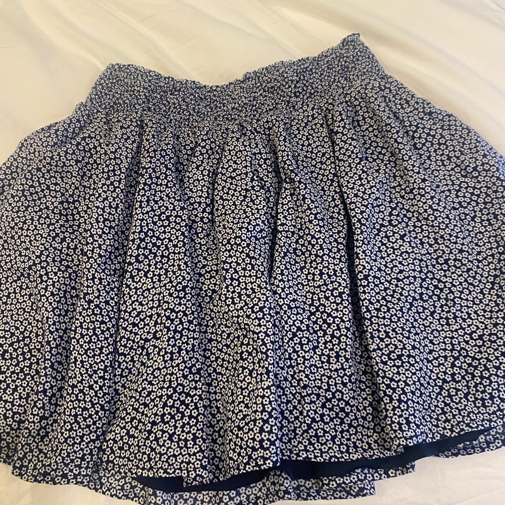 Blue floral mini skirt never worn